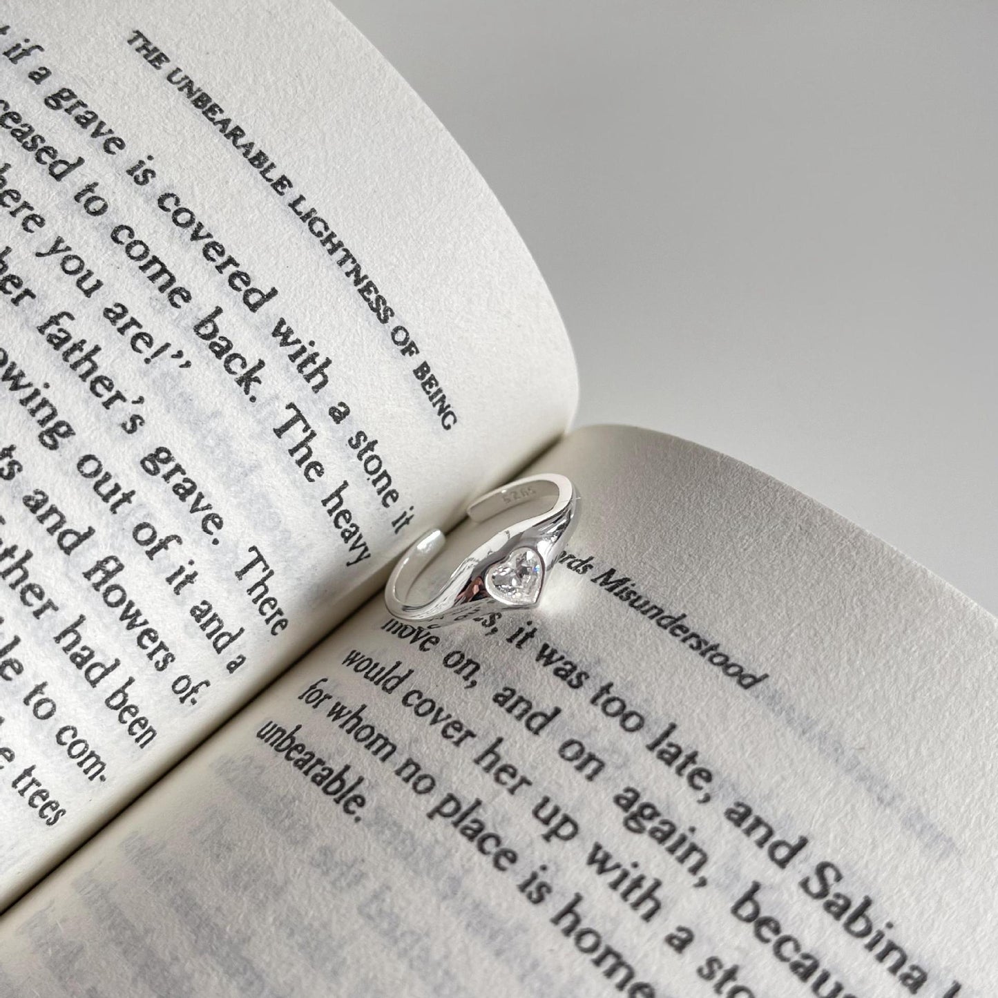 925 Sterling Silver Heart Zircon Ring