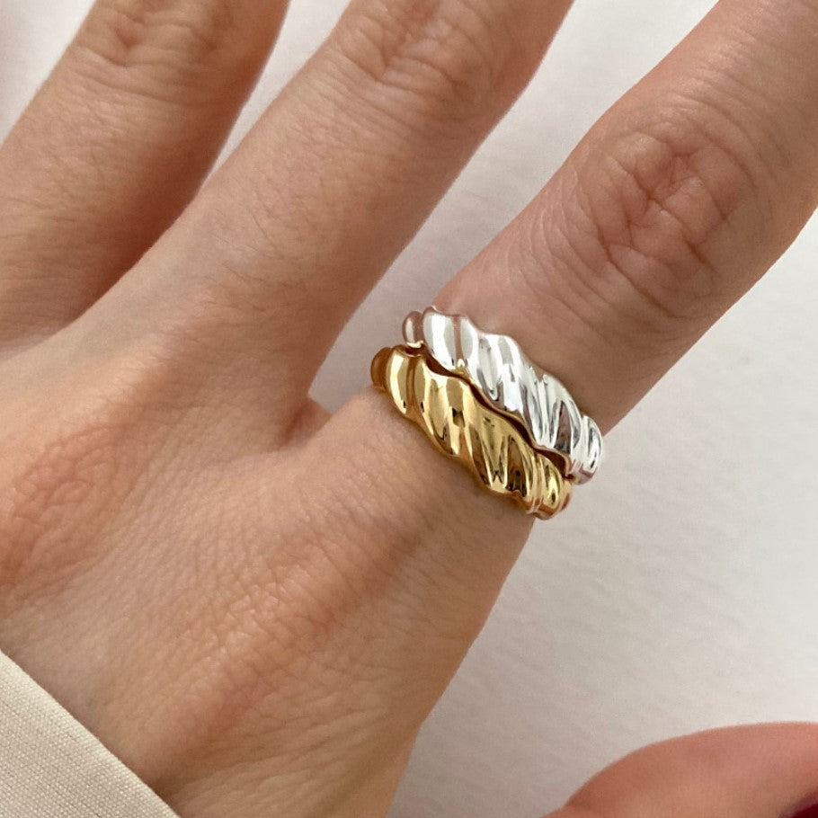 925 Sterling Silver Wave Ring