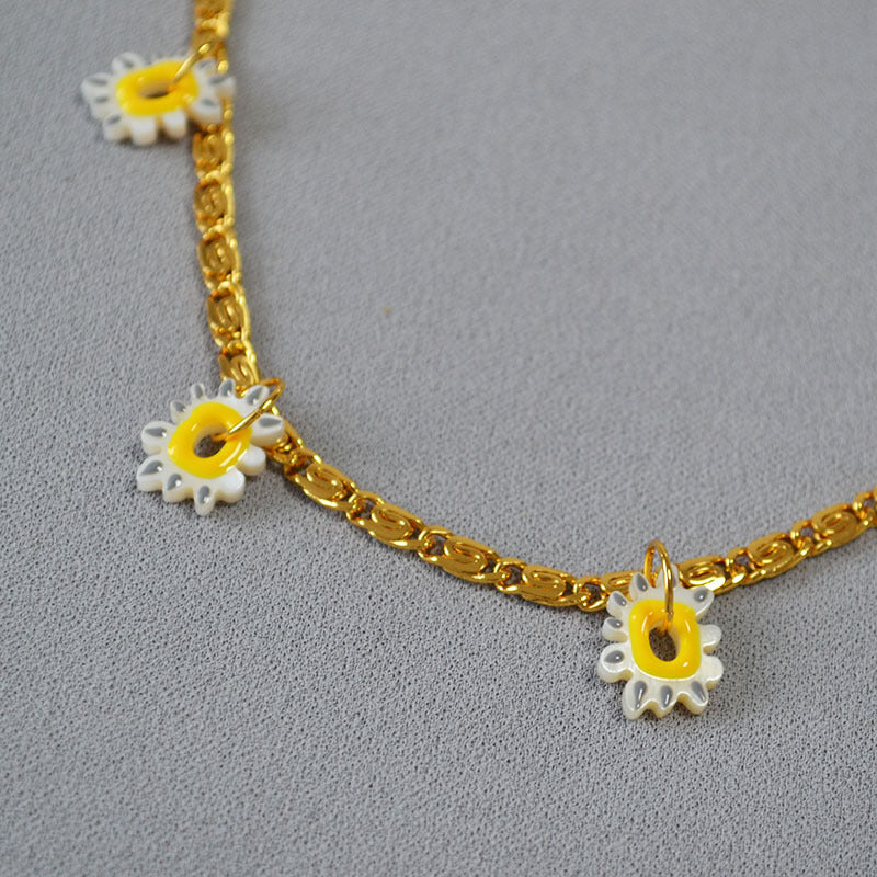 Brass Daisy Necklace
