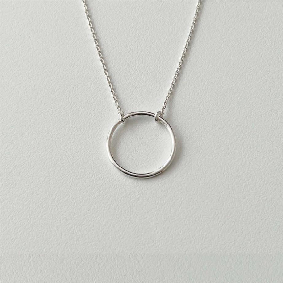 925 Sterling Silver Circle Pendant Necklace