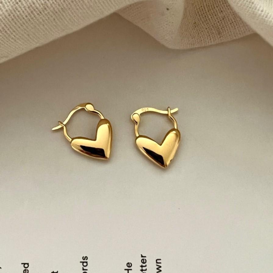 925 Sterling Silver Heart Shape Earrings