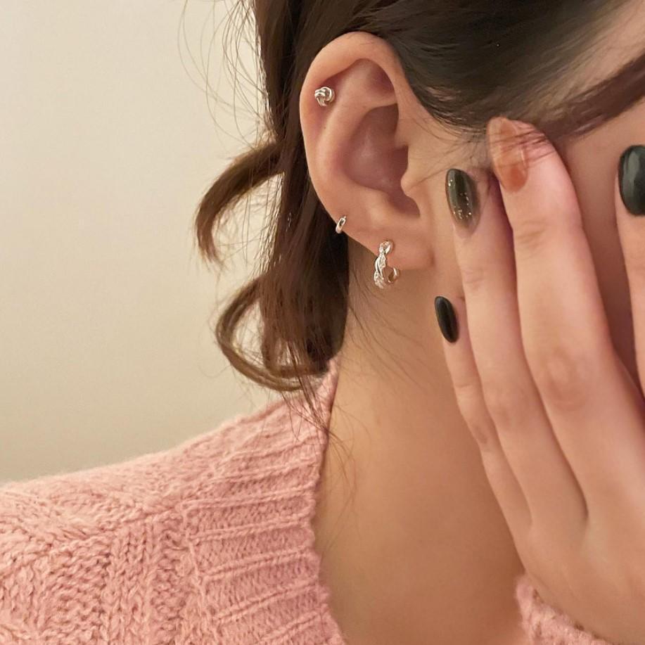 925 Sterling Silver Twisted Shining Earrings