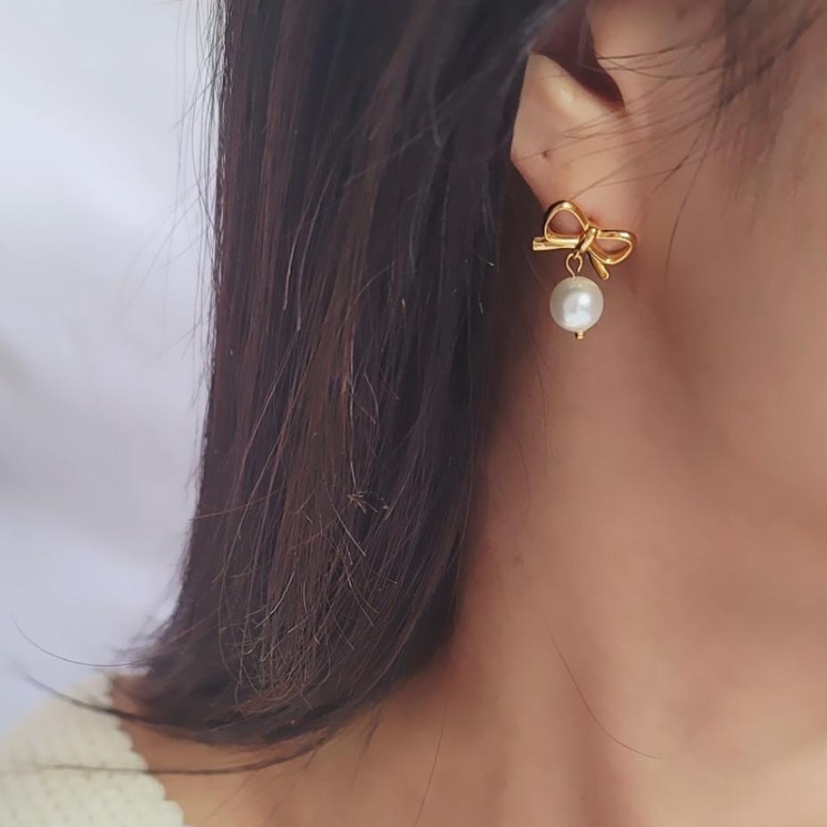 925 Sterling Sliver Earring With Shell Pearls