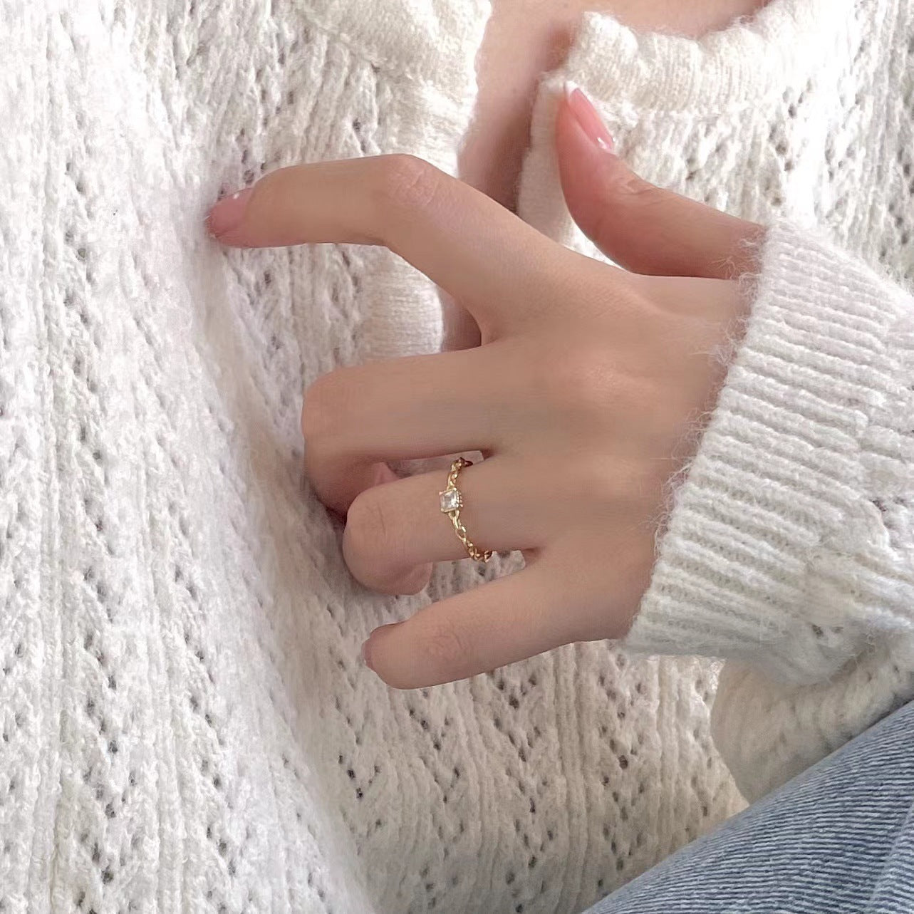 925 Sterling Silver Delicate Zircon Ring