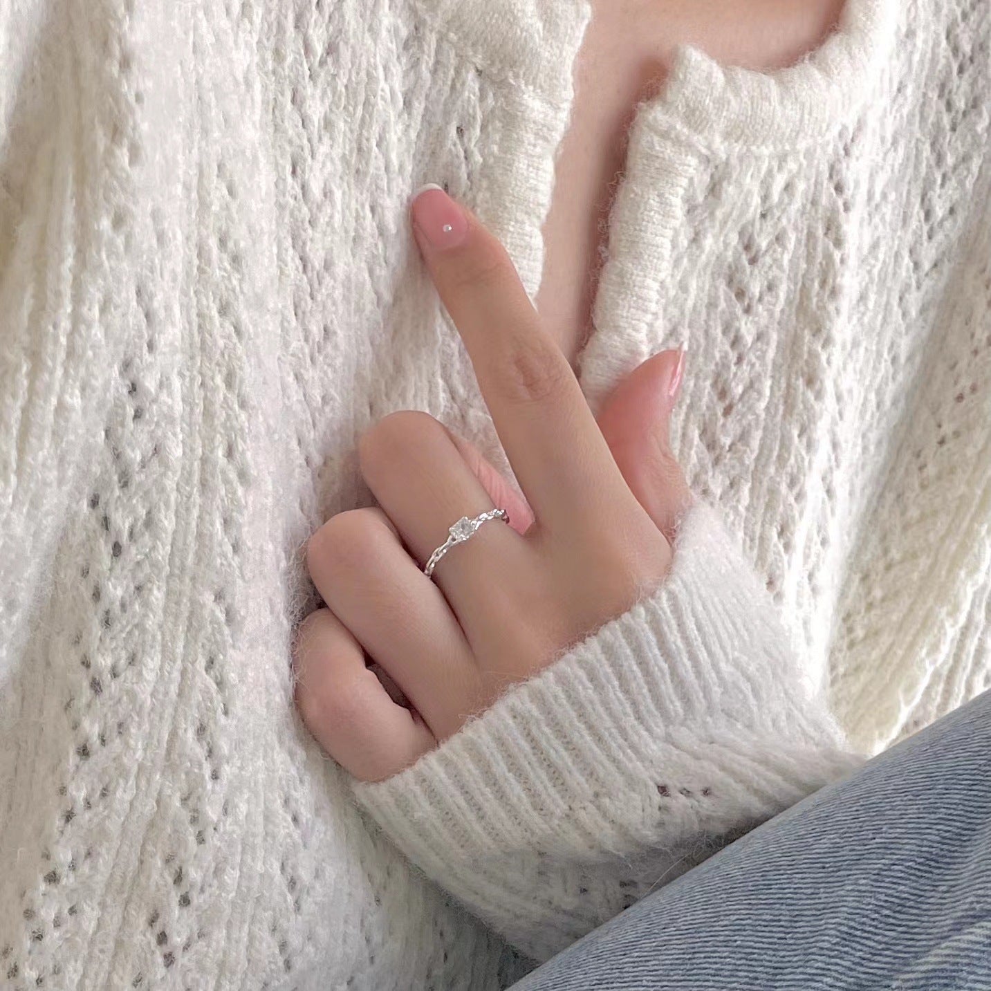 925 Sterling Silver Delicate Zircon Ring