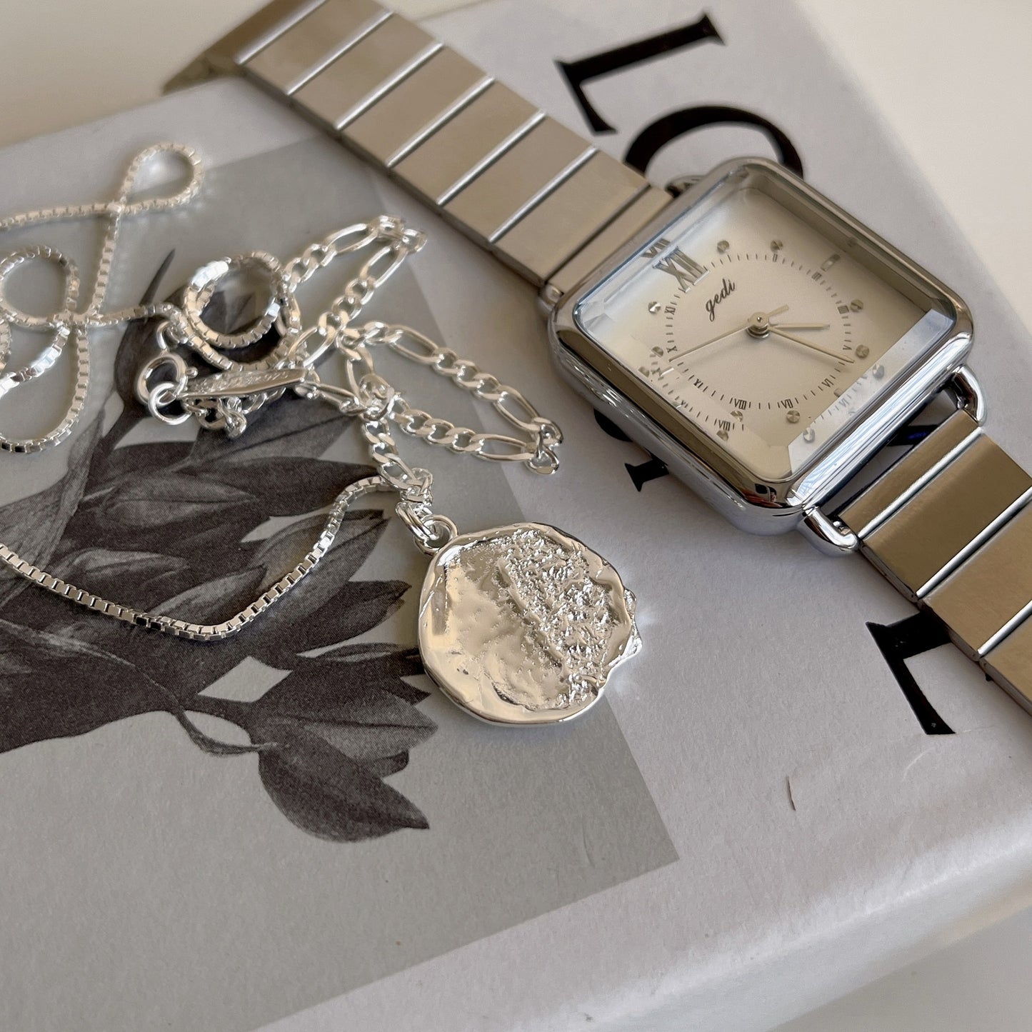 925 Sterling Silver Hammered Pendant Necklace
