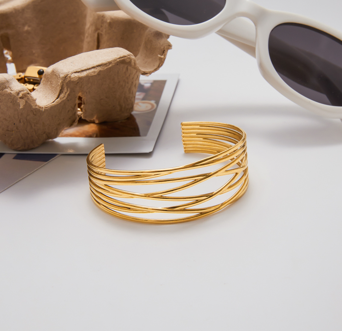 Stainless steel bracelet