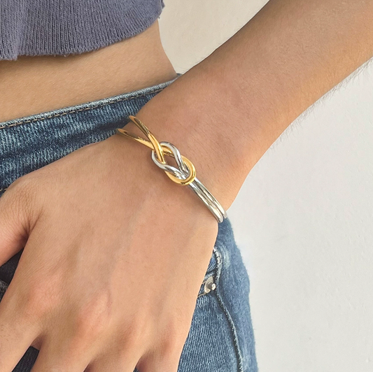 Stainless steel bracelet