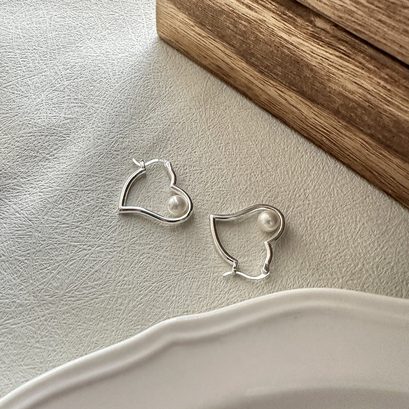 925 Sterling Silver Heart Shape Earring Hoop With Pearl