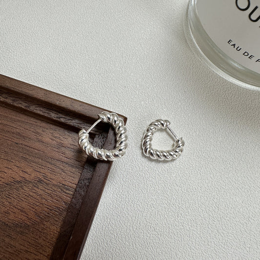 925 Sterling Silver Small Heart Earrings