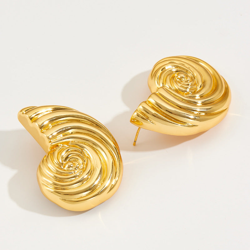 Thread loop line design earring