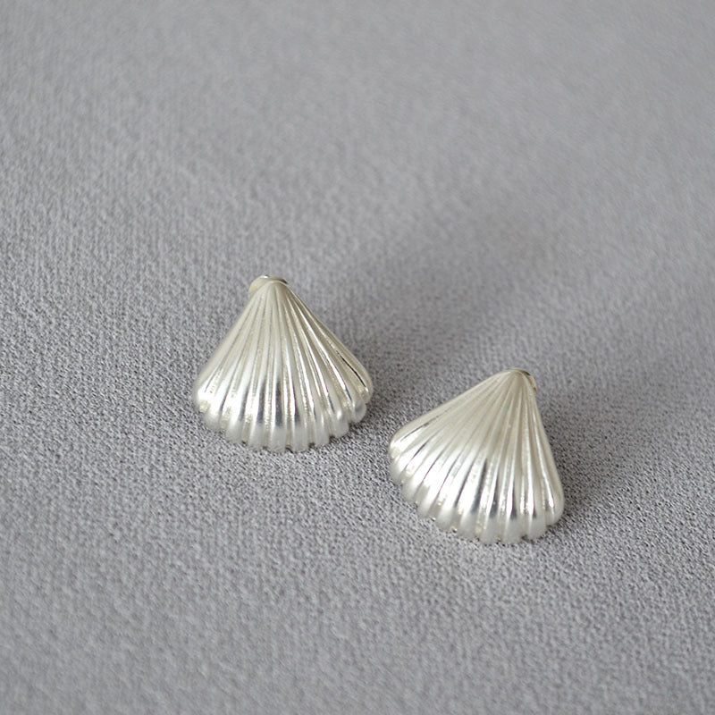 Brass Fashion Shell Shape Earrings