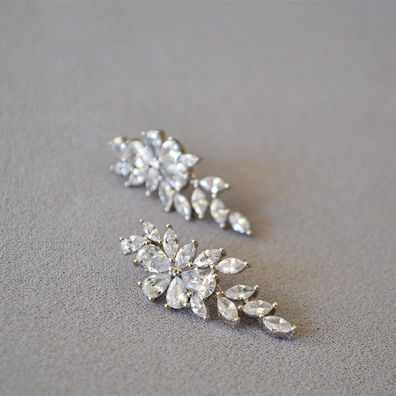 Brass Chic Leaf Shape Earrings