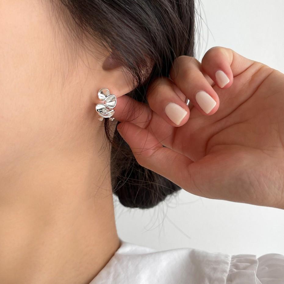 925 Sterling Silver Flower Shape Earrings