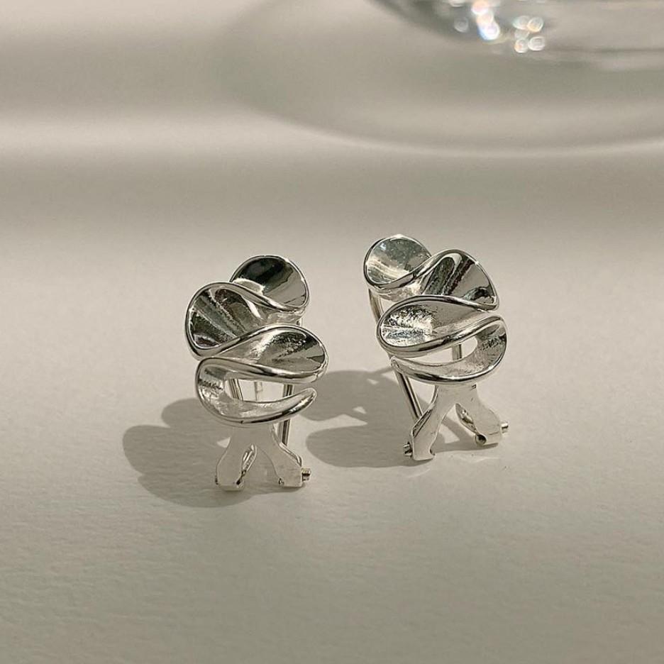 925 Sterling Silver Flower Shape Earrings