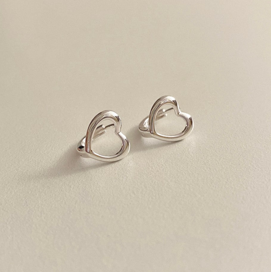 925 Sterling Silver Heart Shape Earrings