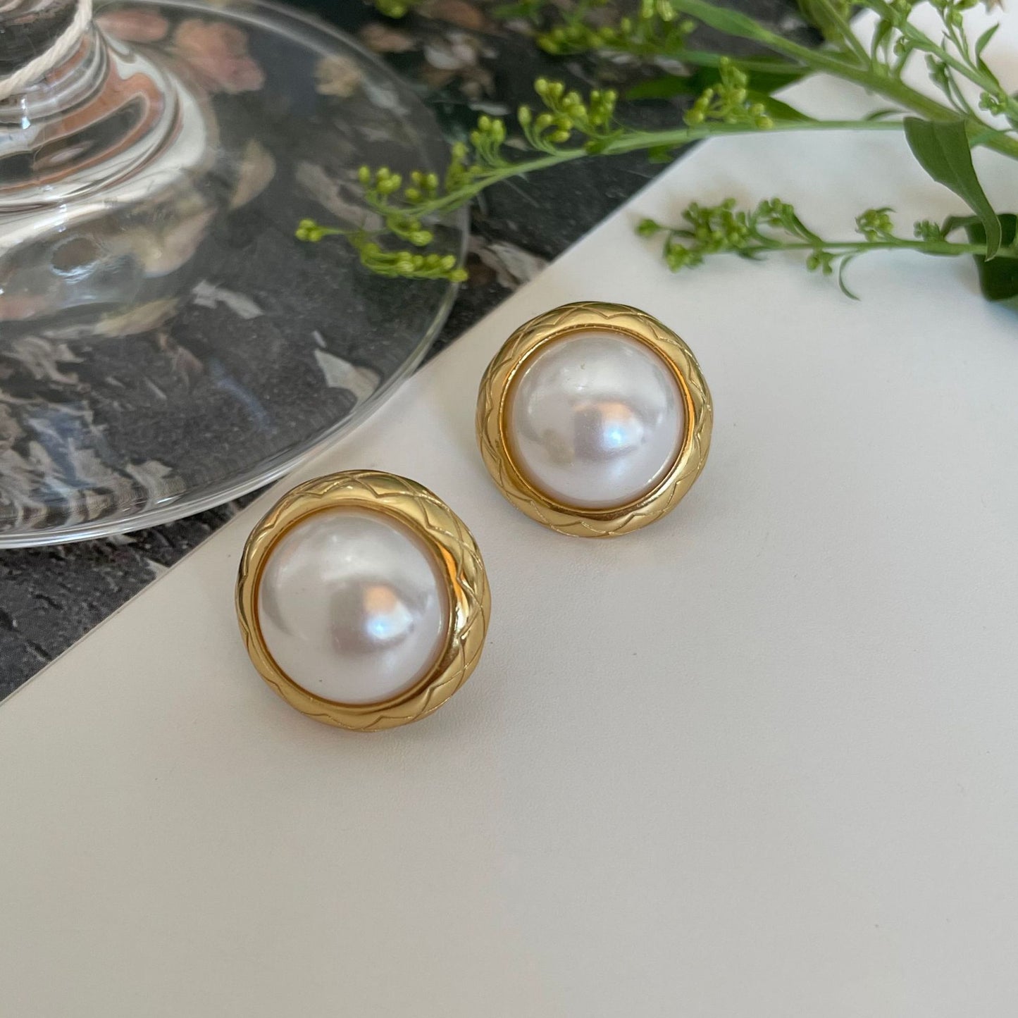 925 Sterling Sliver Earrings With Shell Pearls