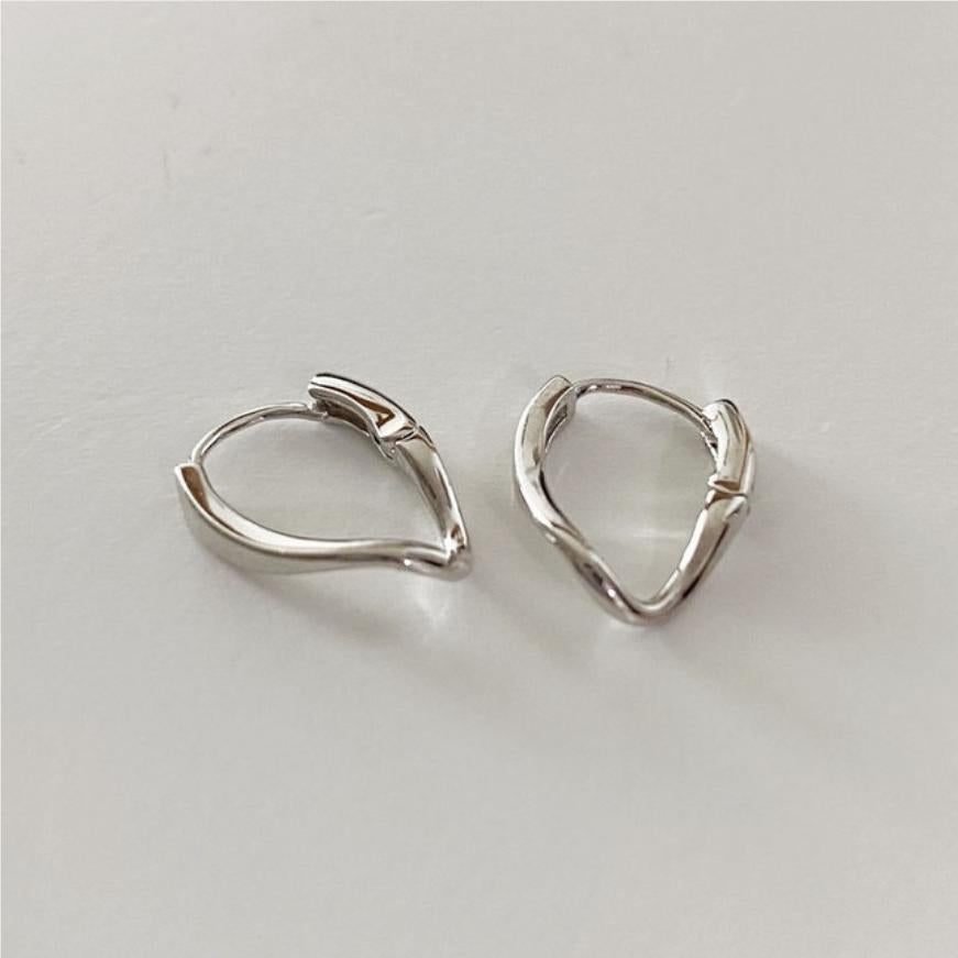 925 Sterling Silver Simple and Stylish Earrings