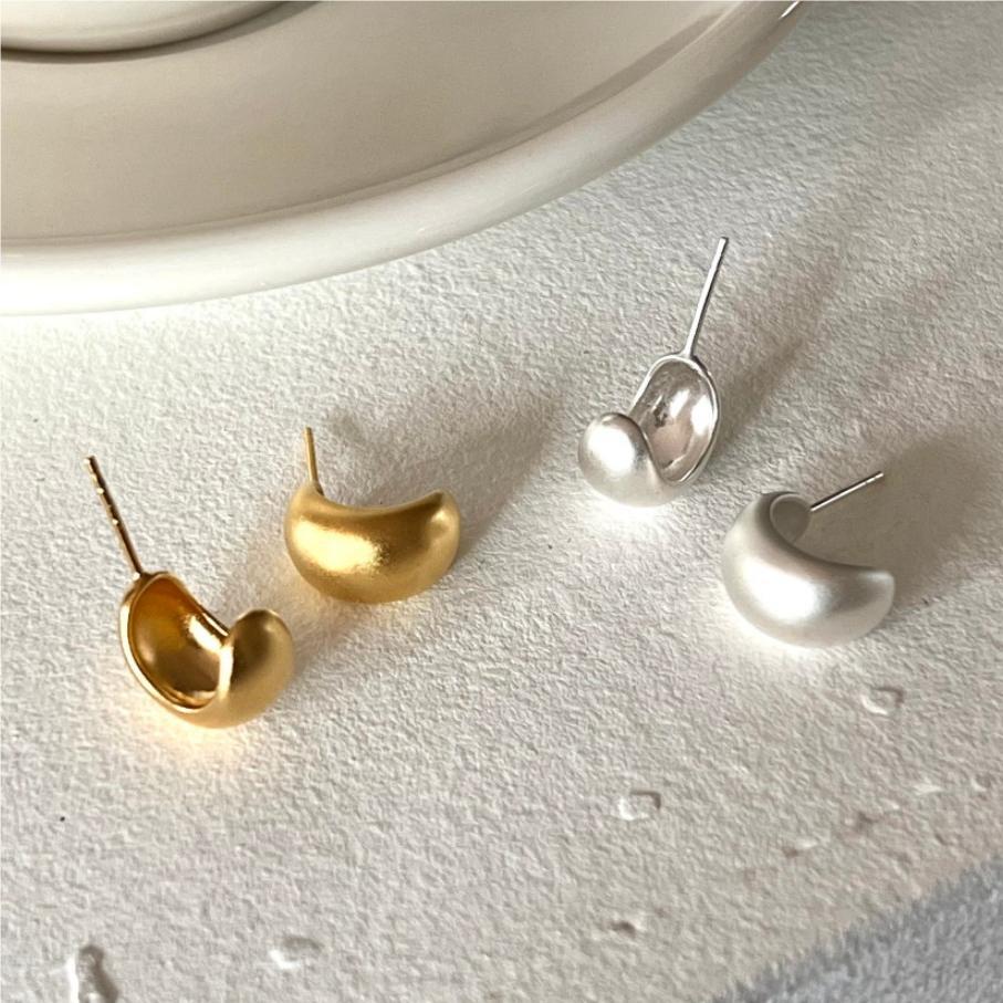 925 Sterling Silver Pea Stud Earrings