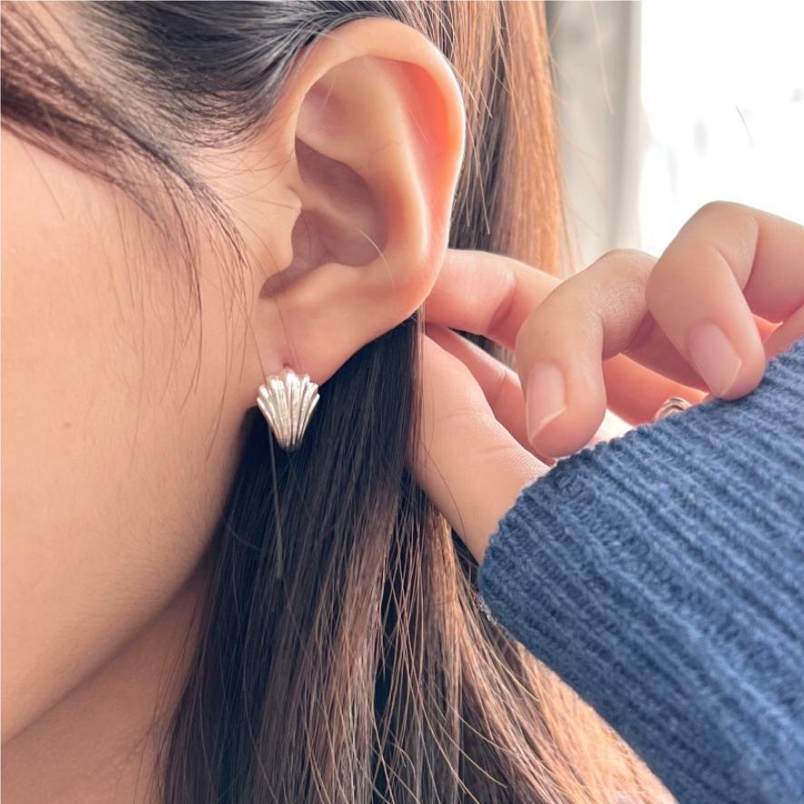 925 Sterling Silver Shell Shape Earrings