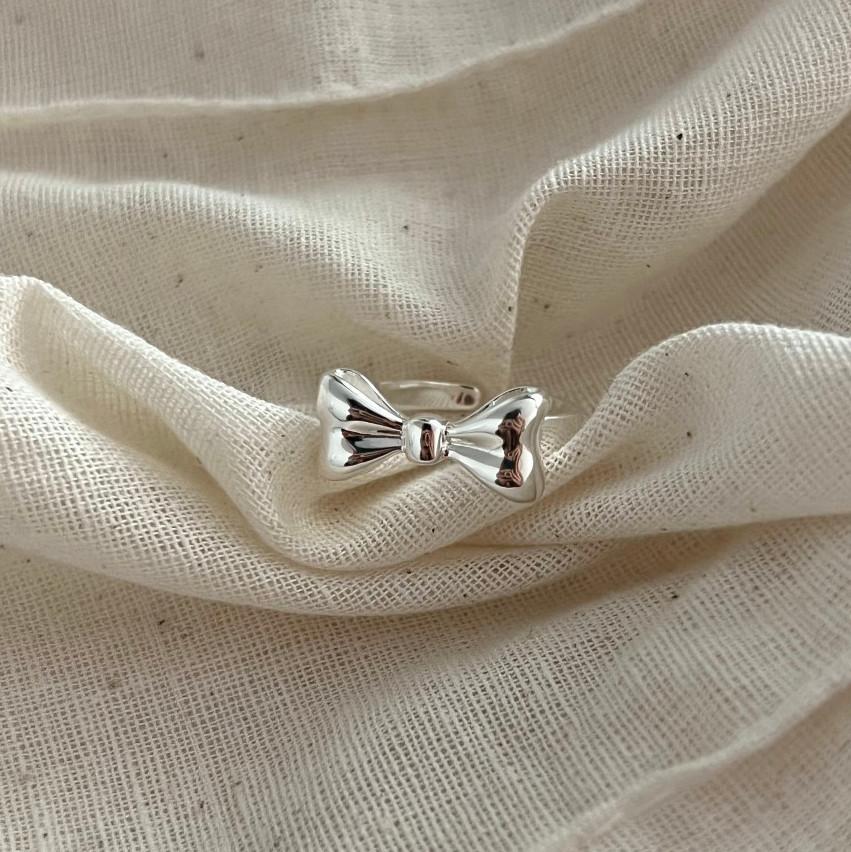 925 Sterling Silver Bow Ring