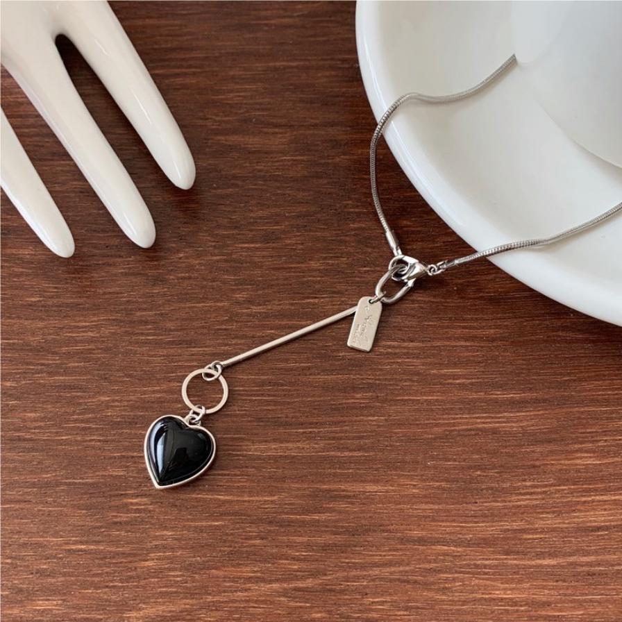 925 Sterling Silver Onyx Heart Pendant Necklace